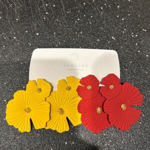 Yellow & red floral pair